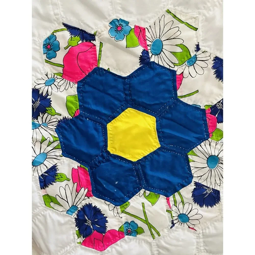 Vintage handmade Quilt Grandmother's Flower Garden 50s 60s 70s fabrics 102 x 88